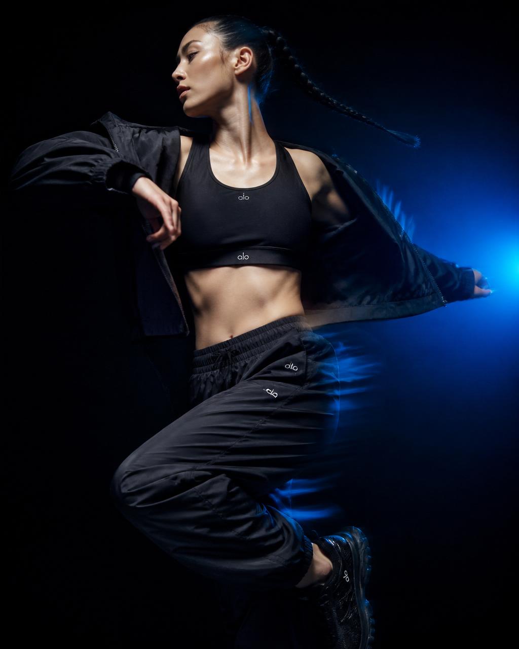 Motion Set — Total Look